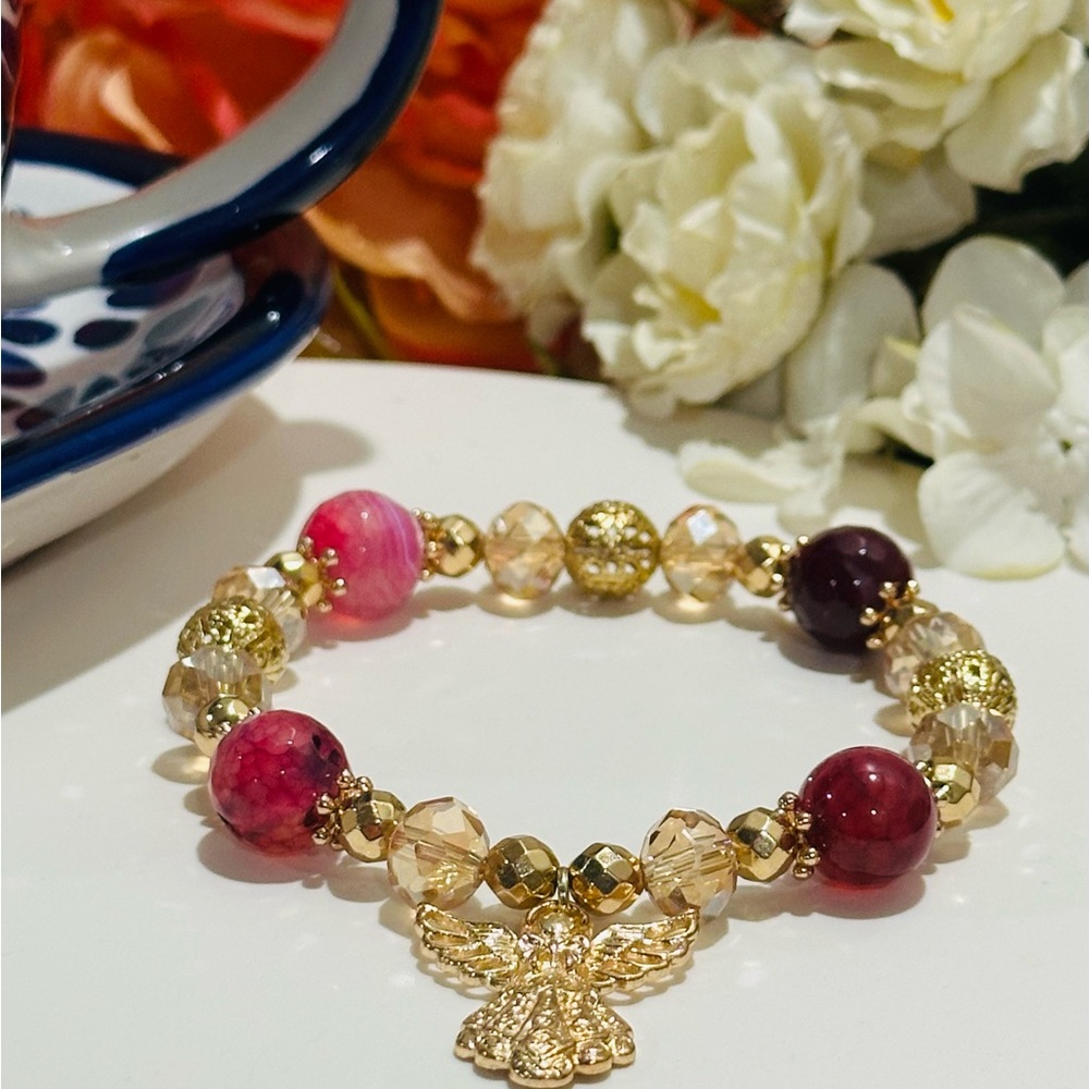 Gold and Pink Beaded Bracelet with Elegant Design